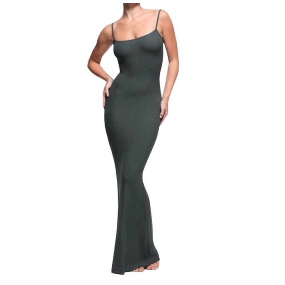 BRAND NEW!! SKIMS LONG MAXI LOUNGE DRESS XS